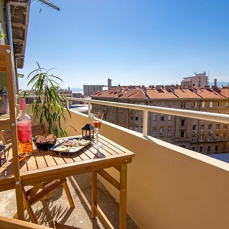 Balcony Apartment Pampas Риека Экстерьер фото