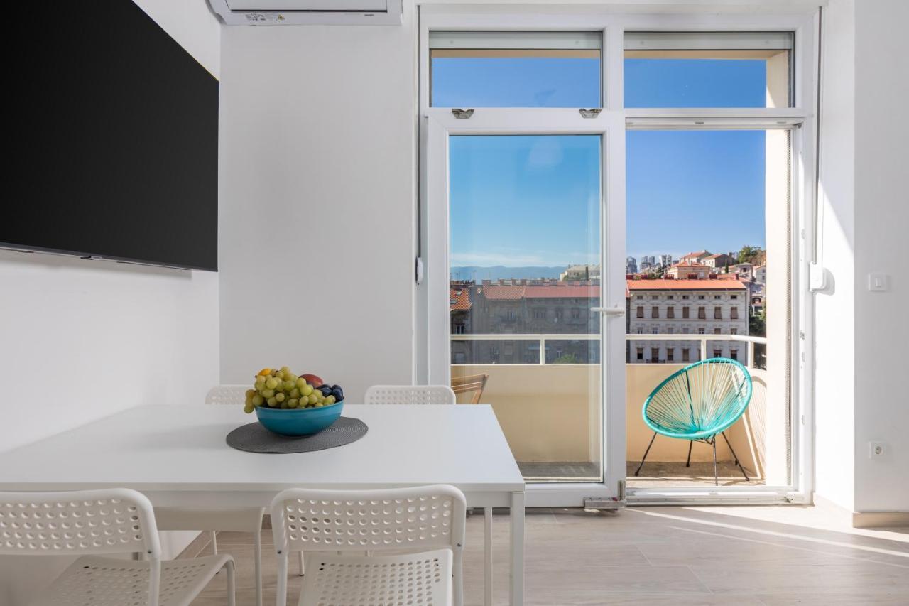 Balcony Apartment Pampas Риека Экстерьер фото