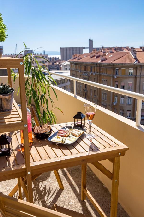 Balcony Apartment Pampas Риека Экстерьер фото